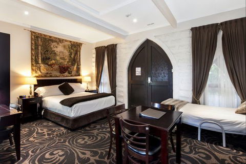 Castle Suites - Kryal Castle - Brisbane 4u 9