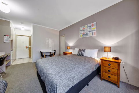 Central Deborah Motel - Tourism Brisbane 3