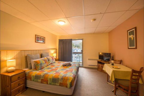Falls Creek Country Club - Brisbane 4u 8