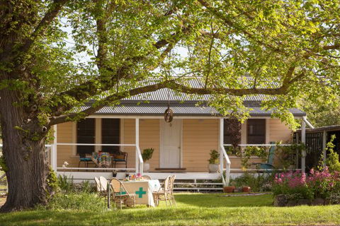 Flop House - Brisbane Tourism 8