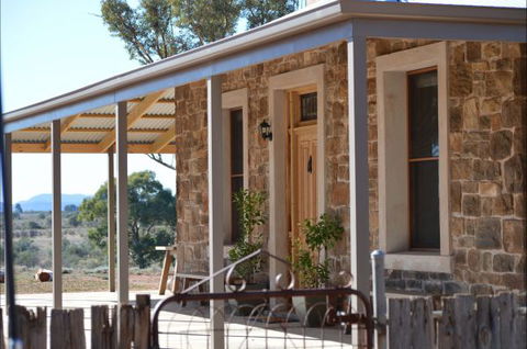 Flinders Bush Retreats - Brisbane Tourism 0