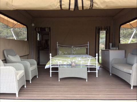 Flinders Bush Retreats - Brisbane Tourism 3