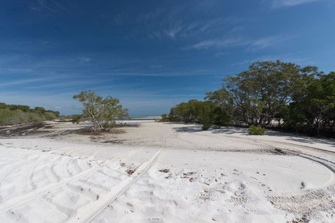 Fraser Island National Park Camping Ground - Brisbane 4u 0