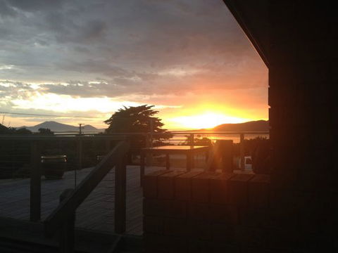 Lady Barron Villa - Brisbane 4u 1
