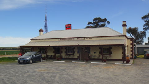 Wildongoleechie Hotel - Tourism Brisbane 2