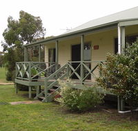 Wenton Farm Holiday Cottages - Brisbane 4u