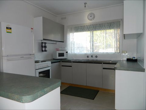 Melaleuca Grove Holiday Units & Motor Inn - Tourism Brisbane 6