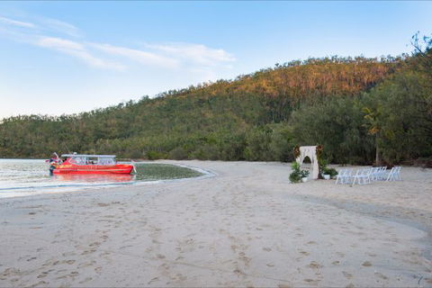 Paradise Cove Whitsundays - Tourism Brisbane 4