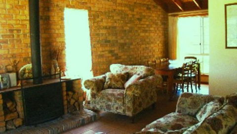 Peppertree Cottage - Brisbane 4u 1