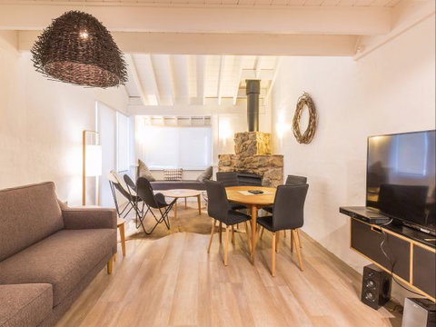 Ramada Resort Dinner Plain - Tourism Brisbane 2