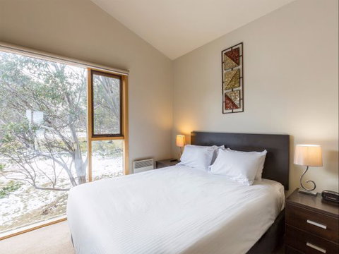 Ramada Resort Dinner Plain - Tourism Brisbane 4