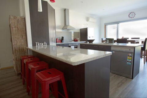 RED FIN Part Of BLUE FIN HOLIDAY HOMES - Brisbane 4u 2