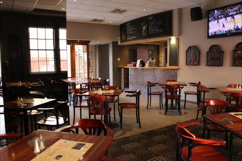 Royal Hotel Ryde - Tourism Brisbane 1
