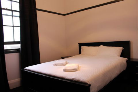 Royal Hotel Ryde - Tourism Brisbane 5