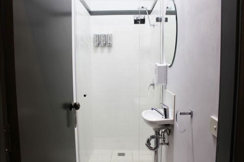 Royal Hotel Ryde - Tourism Brisbane 9