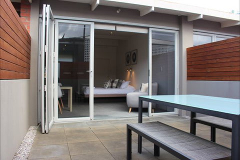 Sandy Bay Studio Apartment - Tourism Brisbane 1