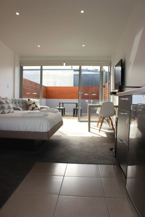 Sandy Bay Studio Apartment - Tourism Brisbane 2
