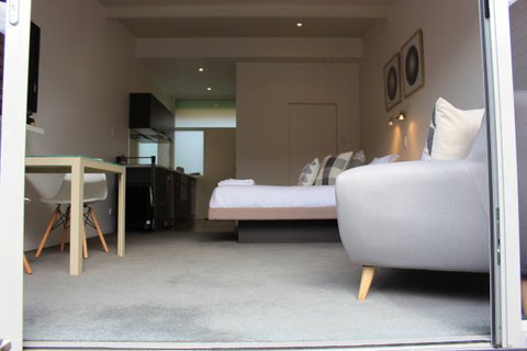 Sandy Bay Studio Apartment - Tourism Brisbane 3