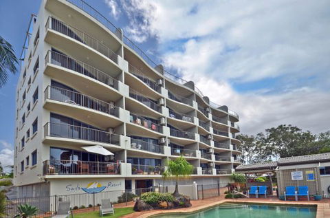 Sails Resort On Golden Beach - Brisbane 4u 2