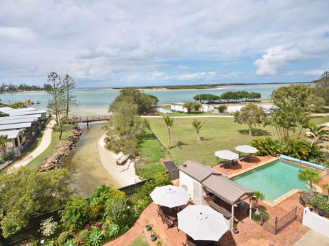 Sails Resort On Golden Beach - Brisbane 4u 3