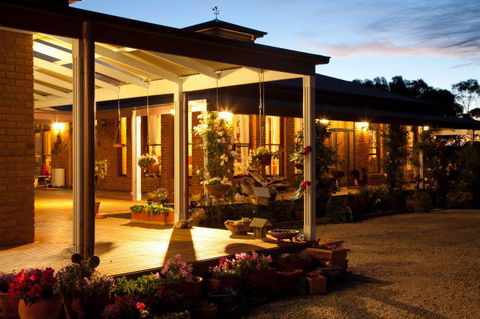 Sanctuary@Waratah - Brisbane Tourism 1