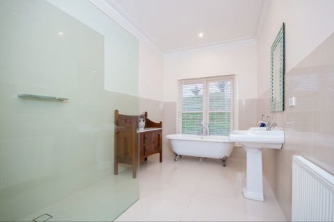 Shearer's Hill - Luxury Farm Stay - Tourism Brisbane 5