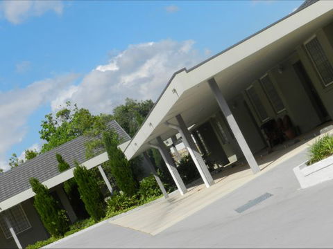 Shangri La Gardens Motel And Function Centre - Brisbane 4u 4