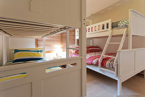 Snow Valley Lodge - Brisbane Tourism 2