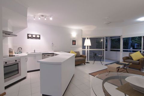 The Beach Terraces - Tourism Brisbane 6