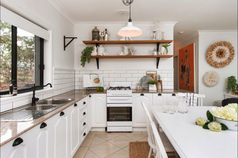 The Woods Farm - Brisbane 4u 5
