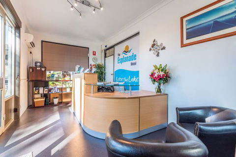 The Esplanade Motel - Brisbane 4u 1
