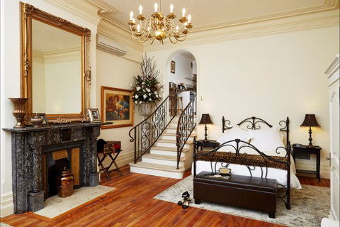 The Suites, Villa Belgravia - Tourism Brisbane 1
