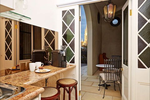 The Suites, Villa Belgravia - Tourism Brisbane 7