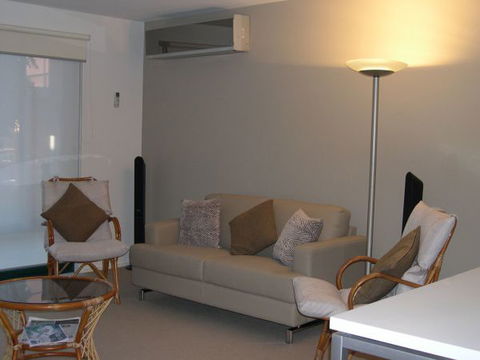 Unit 5 Wyuna Queenscliff - Brisbane Tourism 2