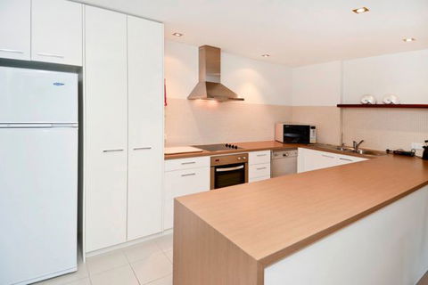 Unit 5 Wyuna Queenscliff - Brisbane Tourism 3