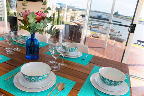 Villa Serra - Brisbane 4u 1