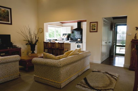 Wood Duck Cottages - Tourism Brisbane 2