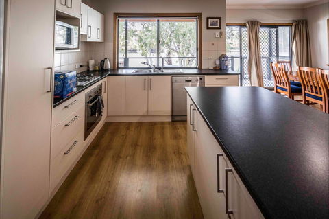 192 Page Drive Blanchetown -River Shack Rentals - Tourism Brisbane 6