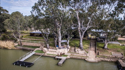 192 Page Drive Blanchetown -River Shack Rentals - Tourism Brisbane 9