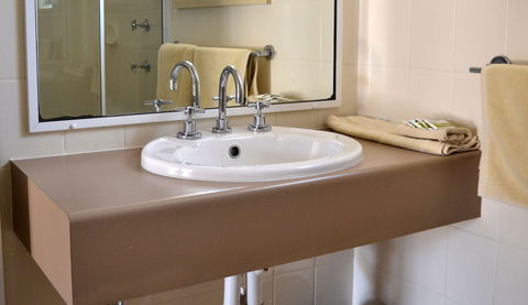 All Settlers Motor Inn - Brisbane 4u 4