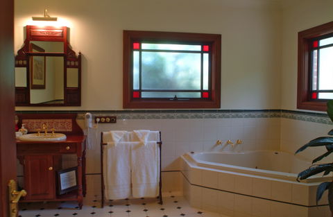 Anchor Cottage - Tourism Brisbane 1