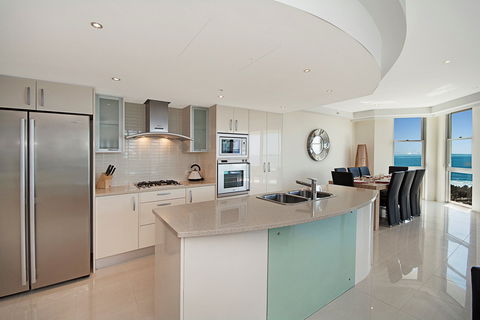 Aqua Vista Luxury Resort - Brisbane 4u 4