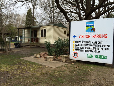 Ardern's Caravan Park Myrtleford - Tourism Brisbane 3