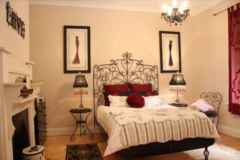 Azalea Cedar-Rose Villa - Brisbane 4u 0
