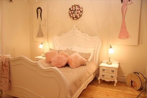 Azalea Cedar-Rose Villa - Brisbane 4u 1