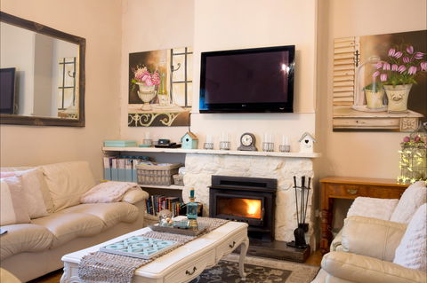 Azalea Cedar-Rose Villa - Brisbane 4u 4
