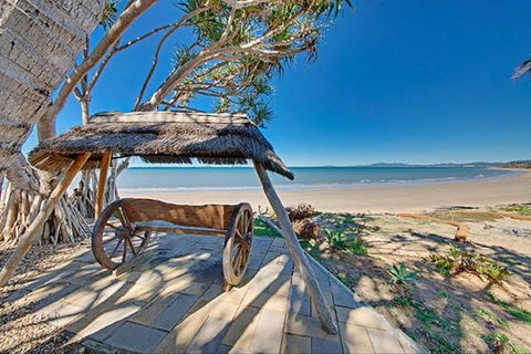 Beachfront Zilzie Holiday Home And Cottage - Tourism Brisbane 6
