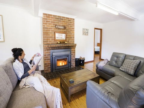 Big Yango House - Brisbane Tourism 4
