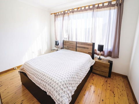 Big Yango House - Brisbane Tourism 5