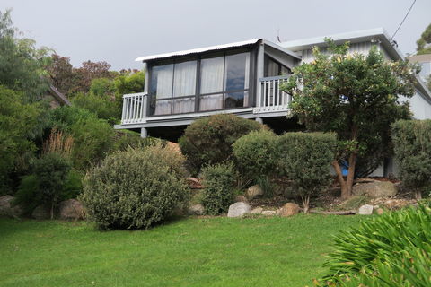 Binalong Bay Beach Shack - Tourism Brisbane 3